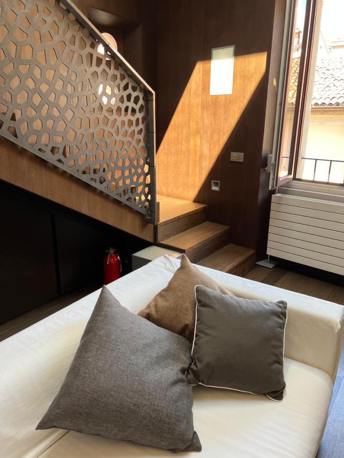 Casa Cavour Lecco - Downtown Design Penthouse Leilighet Eksteriør bilde